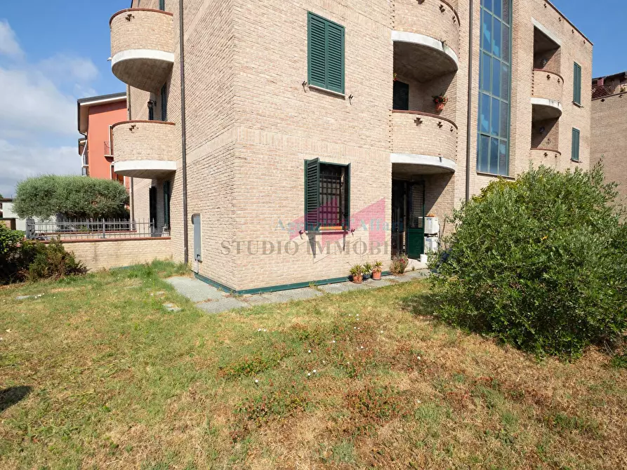 Immagine 9 di Appartamento in vendita  in via Collodi 1 a Ostiglia