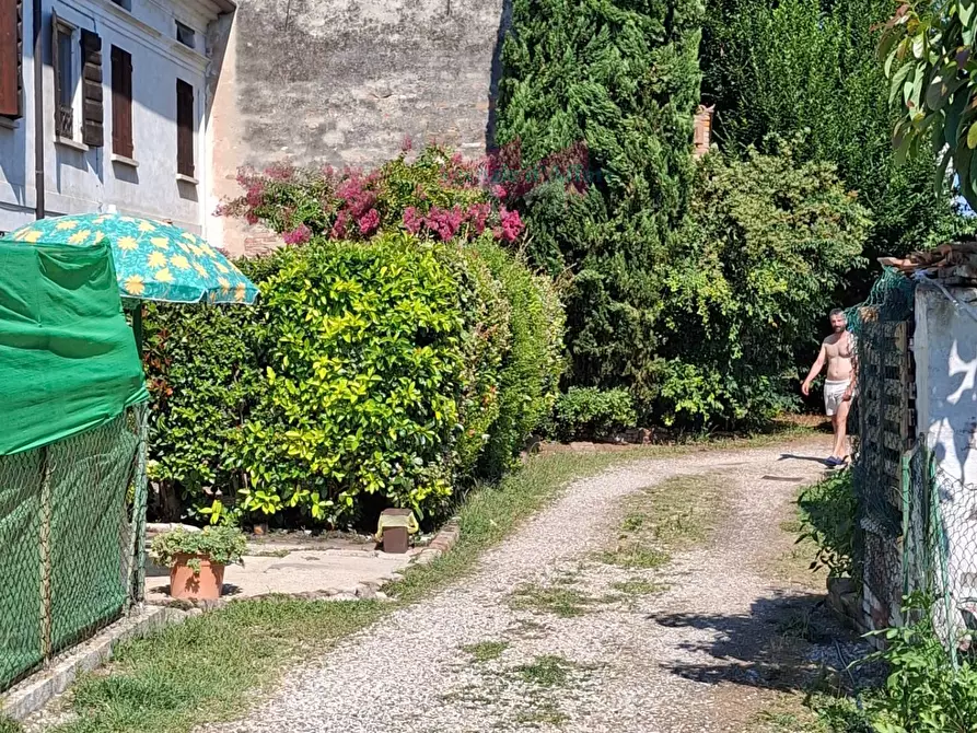 Immagine 4 di Casa semindipendente in vendita  in Cimitero 14 a Castelbelforte