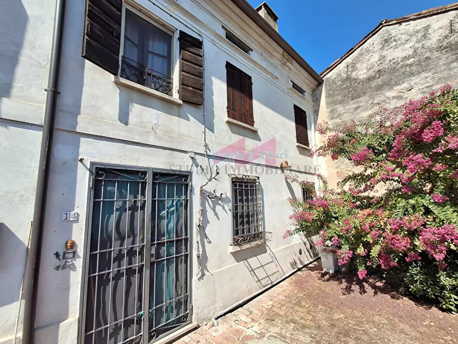 Immagine 2 di Casa semindipendente in vendita  in Cimitero 14 a Castelbelforte