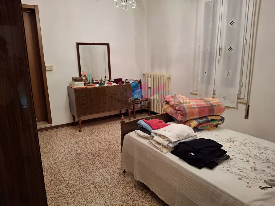 Immagine 12 di Casa semindipendente in vendita  a Serravalle A Po