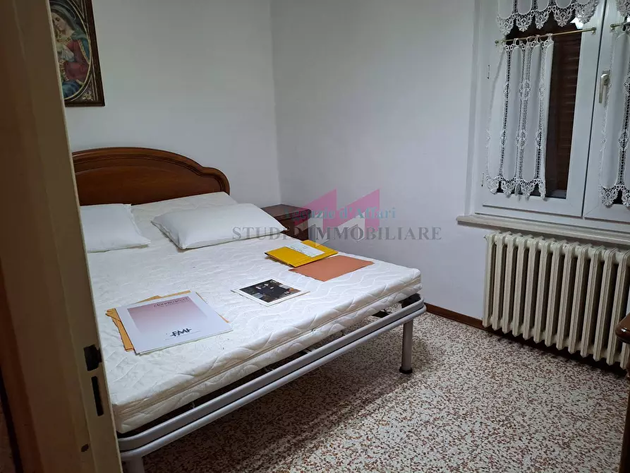 Immagine 14 di Casa semindipendente in vendita  a Serravalle A Po