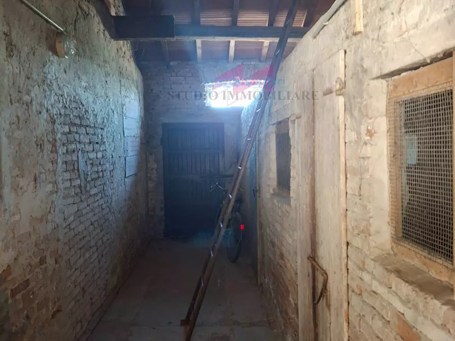 Immagine 27 di Casa semindipendente in vendita  a Serravalle A Po