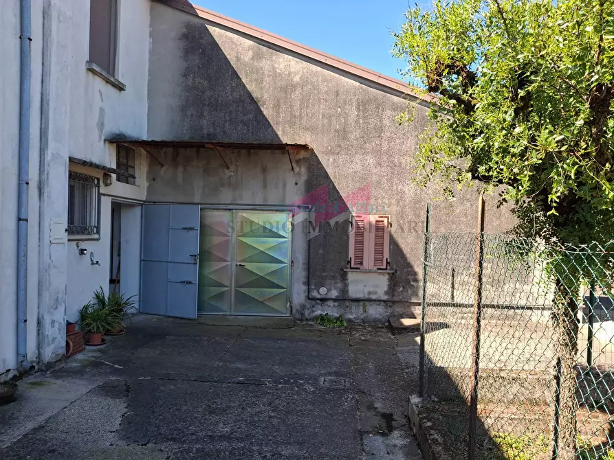 Immagine 44 di Casa semindipendente in vendita  a Serravalle A Po