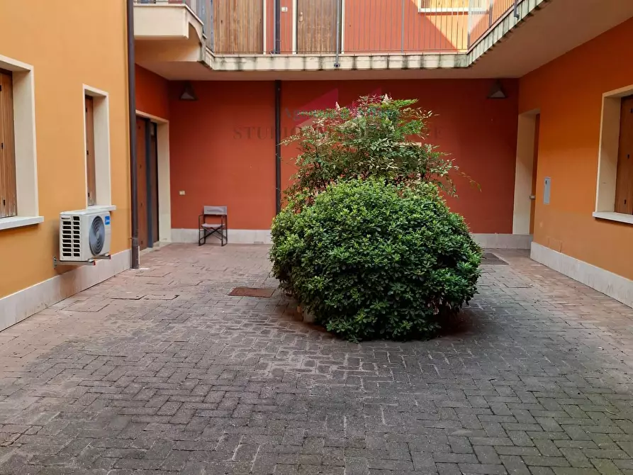 Immagine 9 di Appartamento in vendita  a Ostiglia