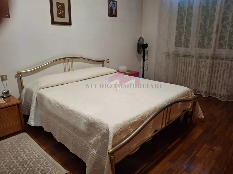 Immagine 11 di Casa semindipendente in vendita  a Ostiglia