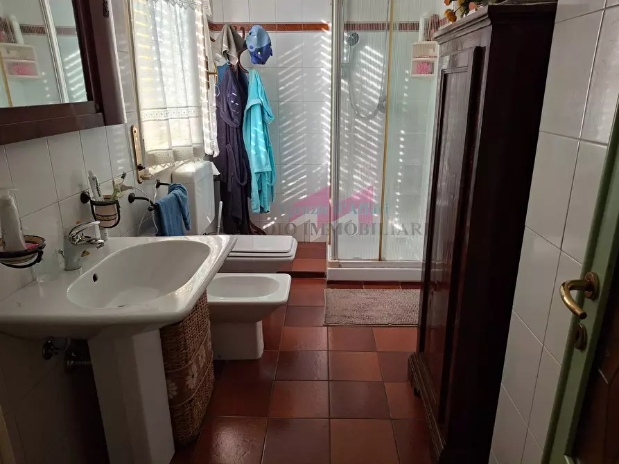 Immagine 12 di Casa semindipendente in vendita  a Ostiglia