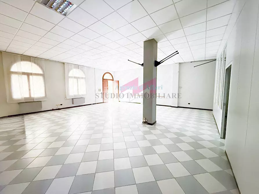 Immagine 4 di Ufficio in vendita  in via XX Settembre 63 a Ostiglia