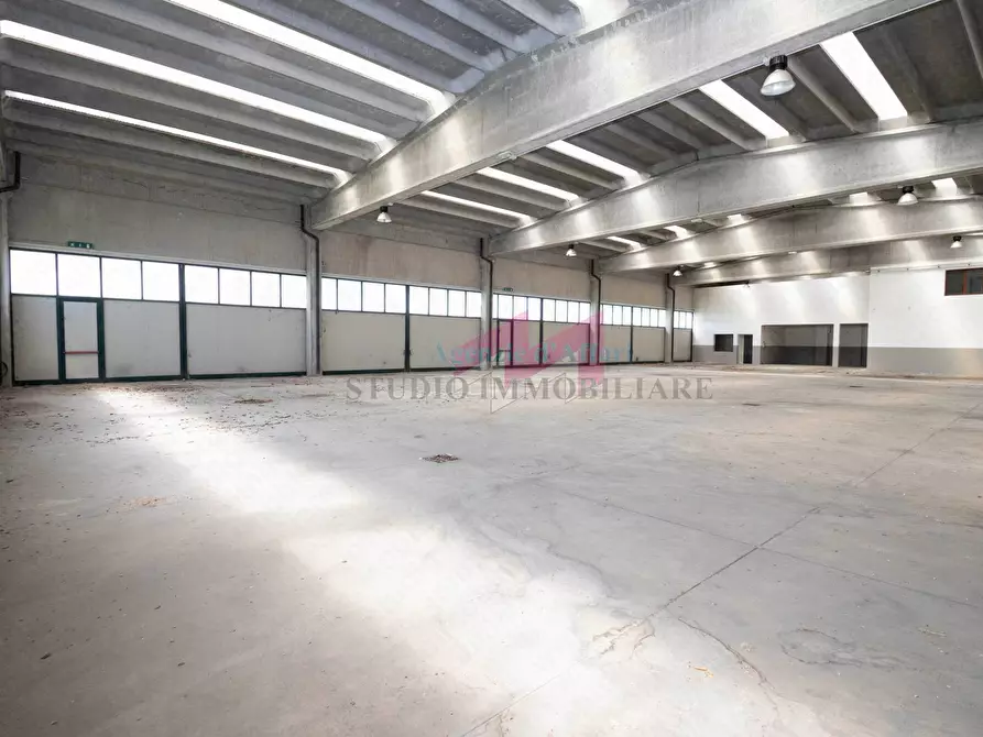 Immagine 3 di Capannone industriale in vendita  in via dell'artigianato a Calto