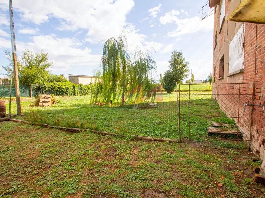 Immagine 10 di Casa semindipendente in vendita  in Piazza Roncatti 477 a Calto