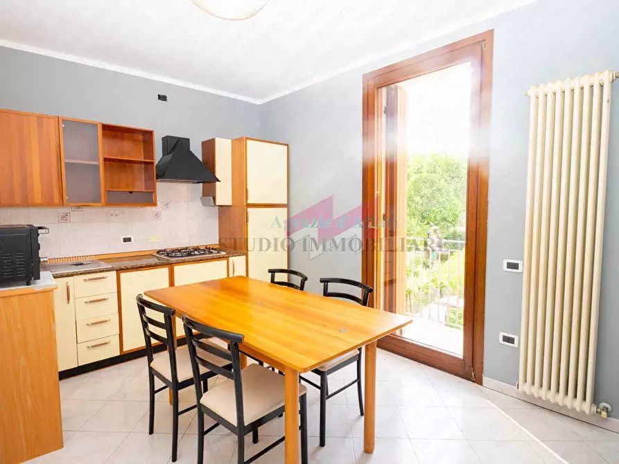 Immagine 1 di Appartamento in vendita  in via Mazzini 96/19 a Bergantino