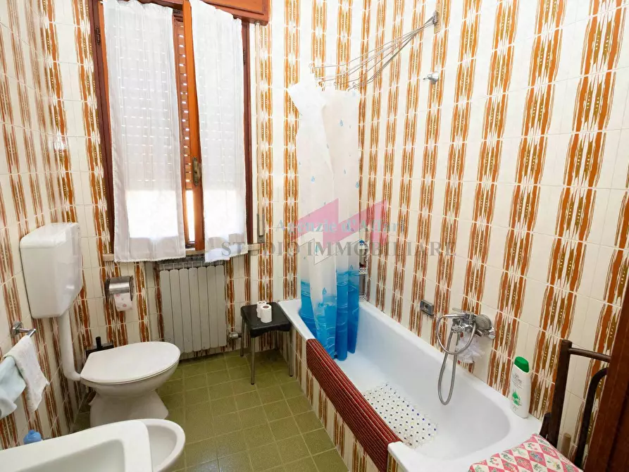 Immagine 11 di Casa semindipendente in vendita  in Via Camillo Benso Conte di Cavour 81 a Bergantino