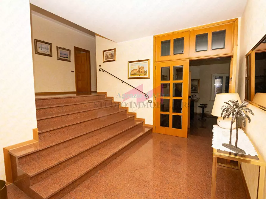 Immagine 4 di Villa in vendita  in Via Garibaldi 782 a Bergantino