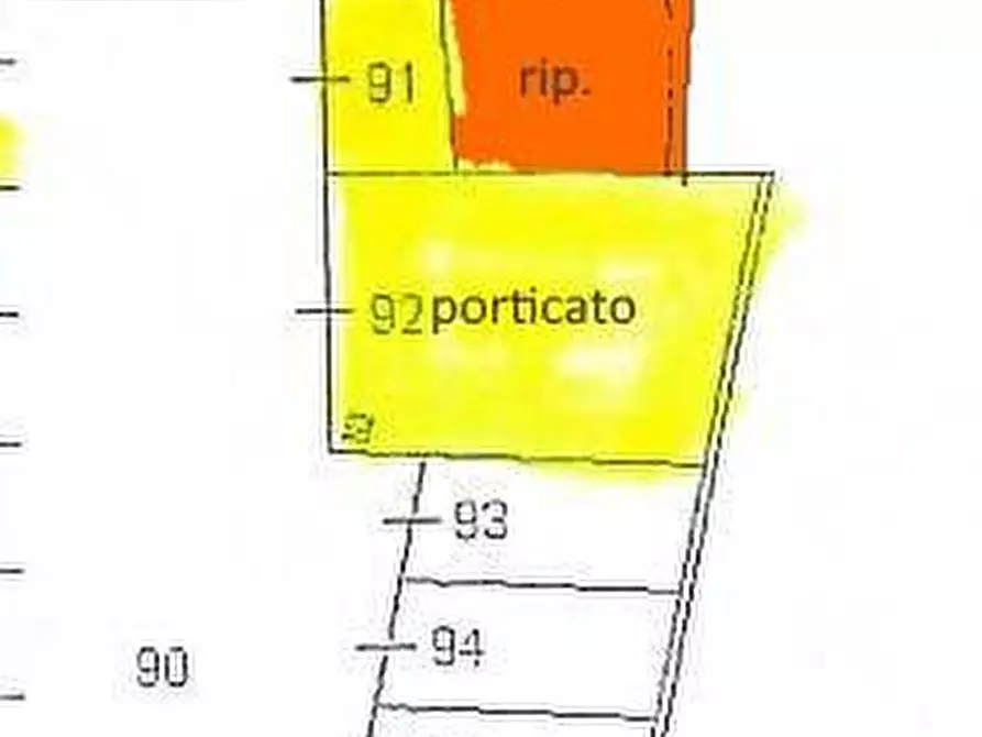 Immagine 4 di Box auto in vendita  in Via Moncenisio a San Benedetto Del Tronto