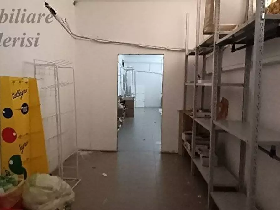 Immagine 10 di Locale commerciale in affitto  in Via Dante Alighieri a Grottammare