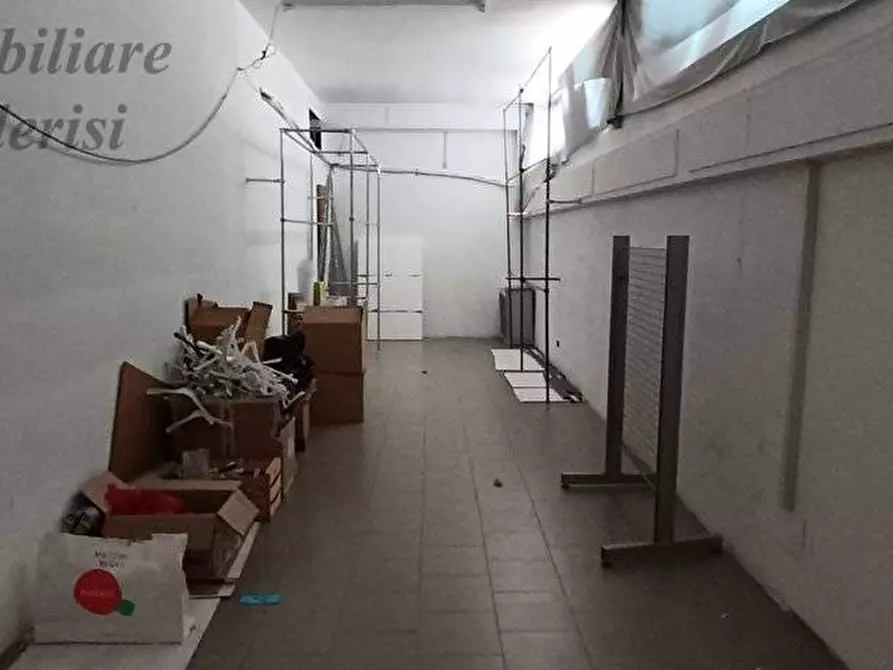 Immagine 11 di Locale commerciale in affitto  in Via Dante Alighieri a Grottammare