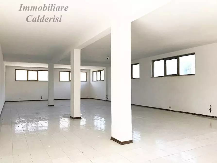 Immagine 2 di Magazzino in vendita  in Via E. Mattei a Monsampolo Del Tronto