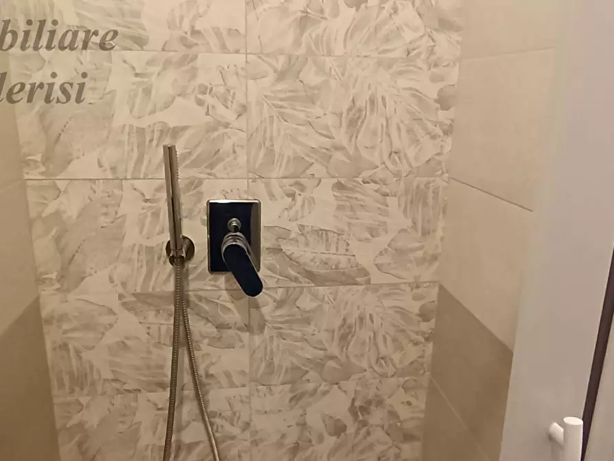 Immagine 9 di Appartamento in vendita  in Via Silvio Pellico 61 a San Benedetto Del Tronto