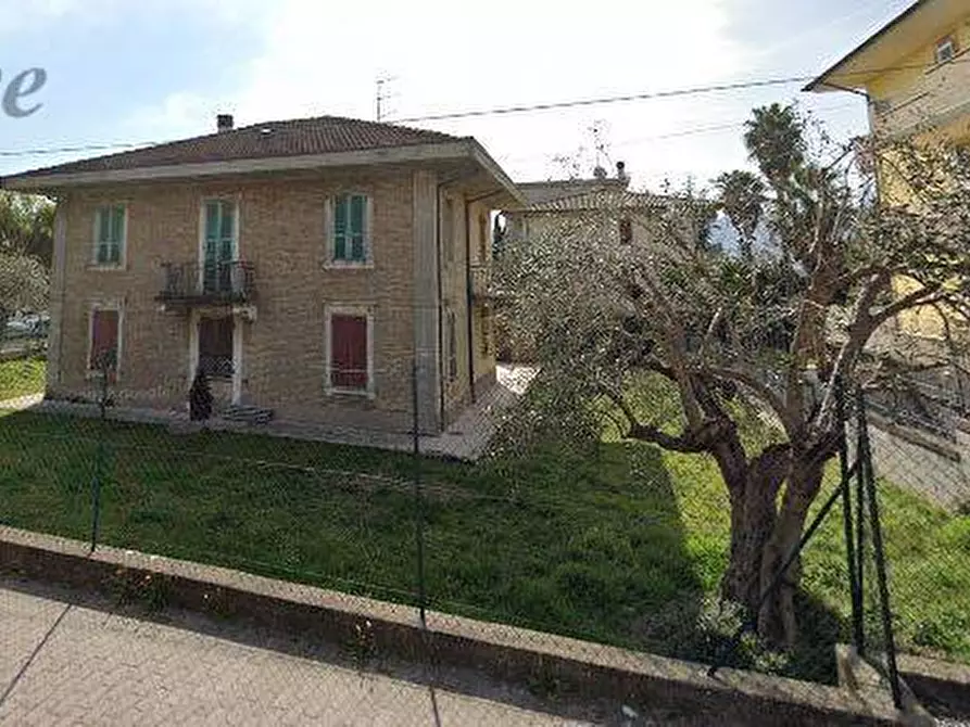 Immagine 1 di Casa semindipendente in vendita  in Via Torino a San Benedetto Del Tronto