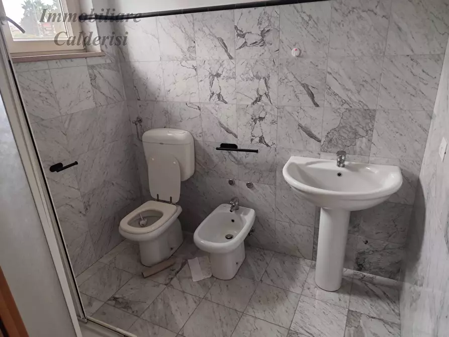 Immagine 5 di Ufficio in vendita  in Via Ugo La Malfa a San Benedetto Del Tronto