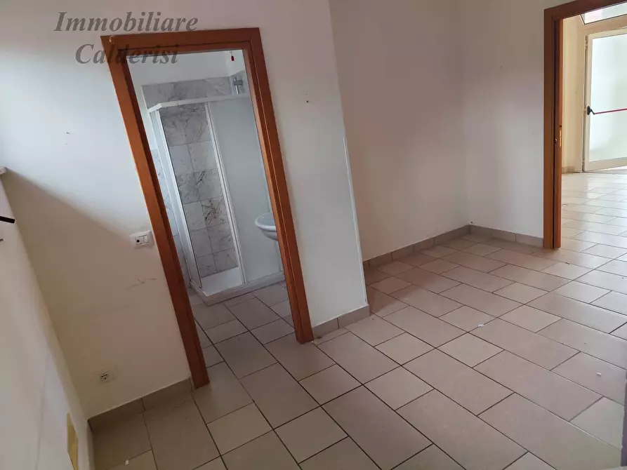 Immagine 7 di Ufficio in vendita  in Via Ugo La Malfa a San Benedetto Del Tronto