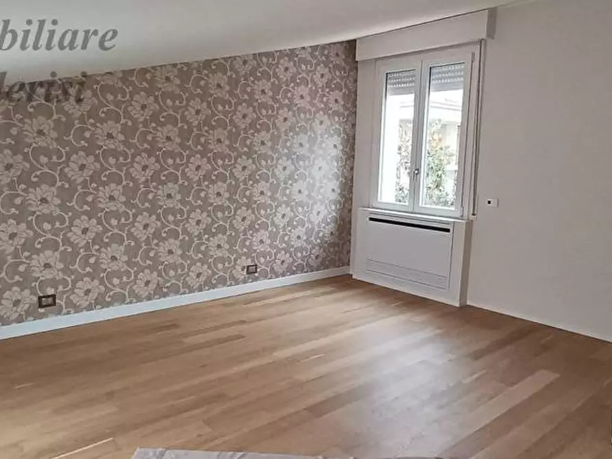 Immagine 36 di Villetta a schiera in vendita  a Grottammare