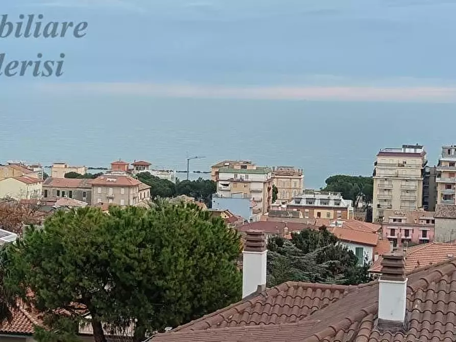 Immagine 41 di Villetta a schiera in vendita  a Grottammare