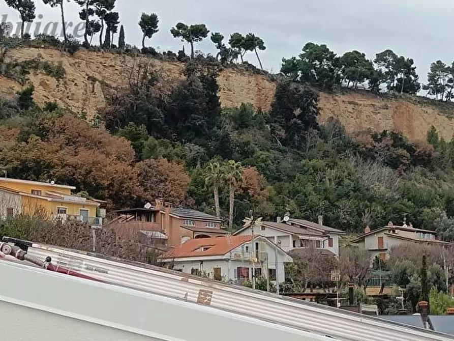 Immagine 43 di Villetta a schiera in vendita  a Grottammare