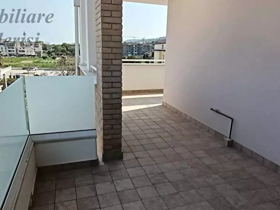 Immagine 9 di Attico in vendita  in Via Del Correggio a San Benedetto Del Tronto