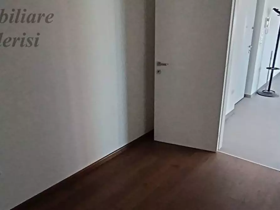 Immagine 15 di Attico in vendita  in Via Del Correggio a San Benedetto Del Tronto