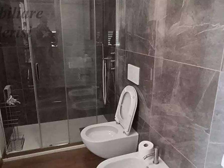 Immagine 22 di Attico in vendita  in Via Del Correggio a San Benedetto Del Tronto