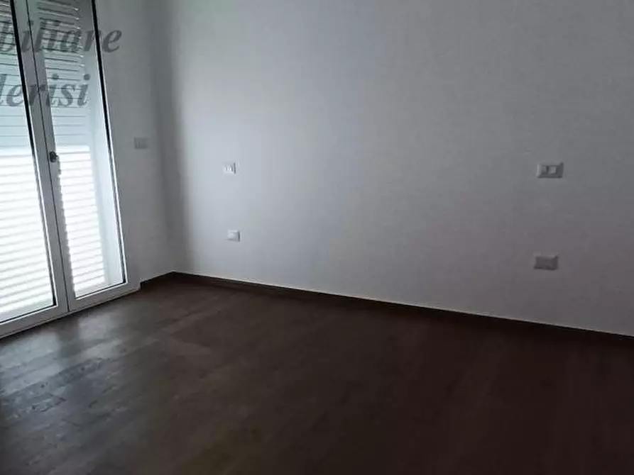 Immagine 28 di Attico in vendita  in Via Del Correggio a San Benedetto Del Tronto