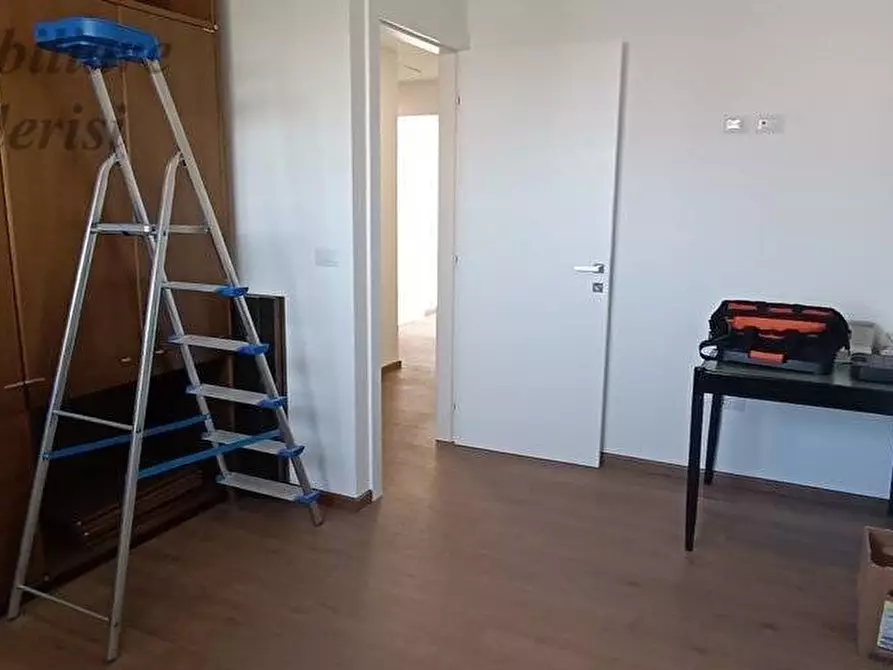 Immagine 30 di Attico in vendita  in Via Del Correggio a San Benedetto Del Tronto