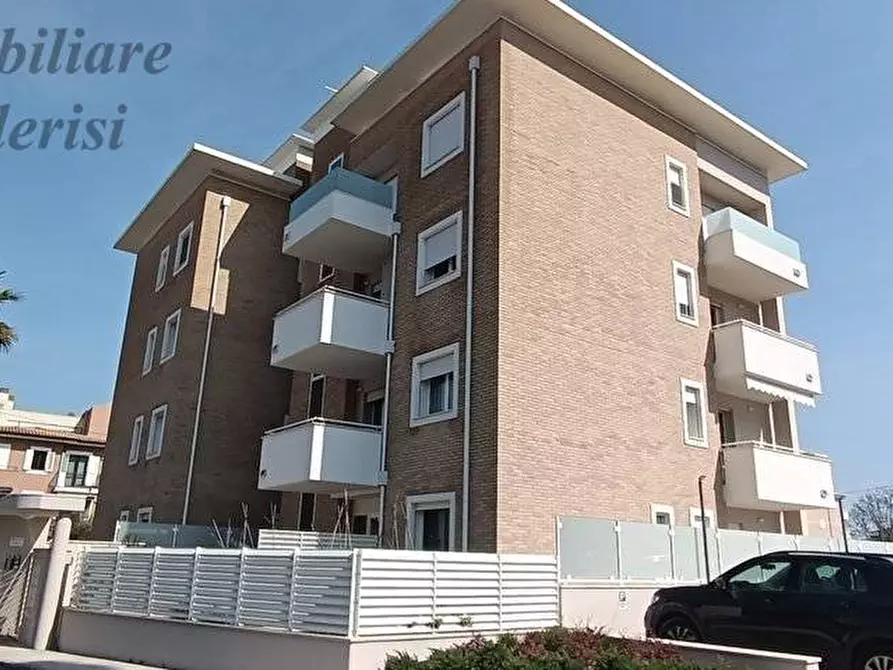 Immagine 44 di Attico in vendita  in Via Del Correggio a San Benedetto Del Tronto