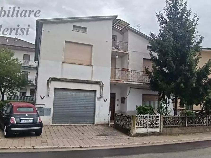 Immagine 1 di Casa indipendente in vendita  in Viale Piane San Donato a Corropoli