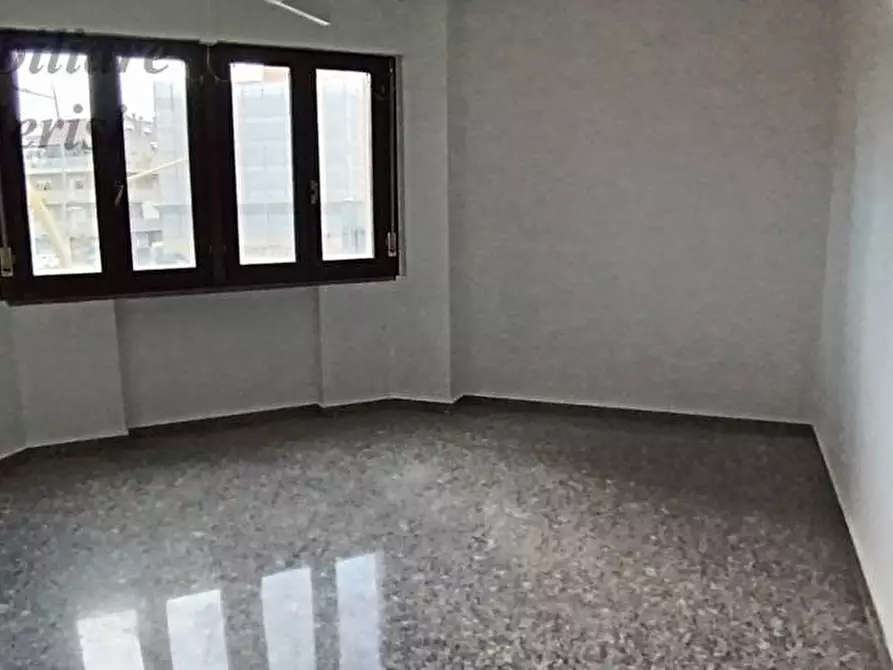 Immagine 4 di Ufficio in vendita  in Via Mario Curzi a San Benedetto Del Tronto