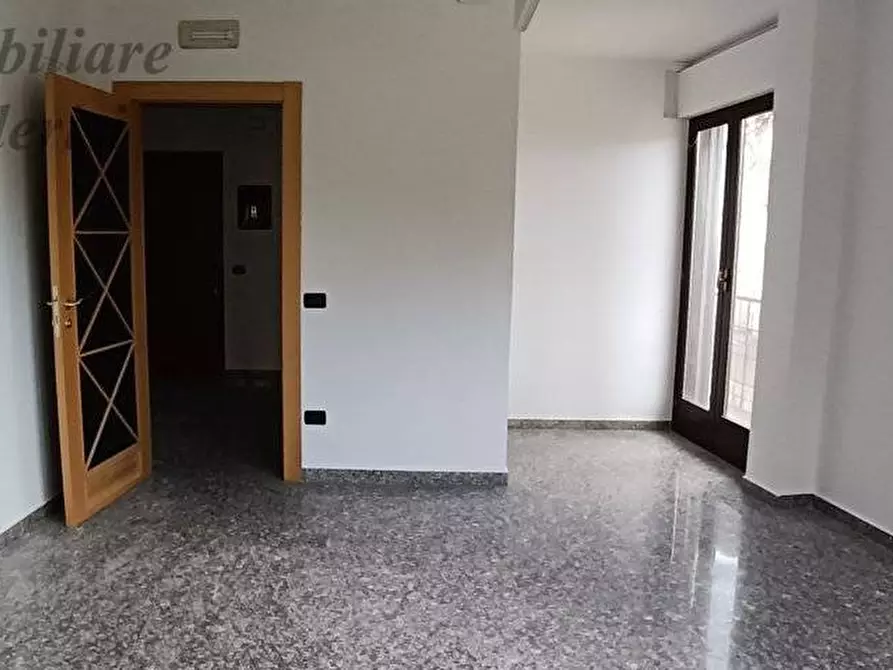 Immagine 5 di Ufficio in vendita  in Via Mario Curzi a San Benedetto Del Tronto