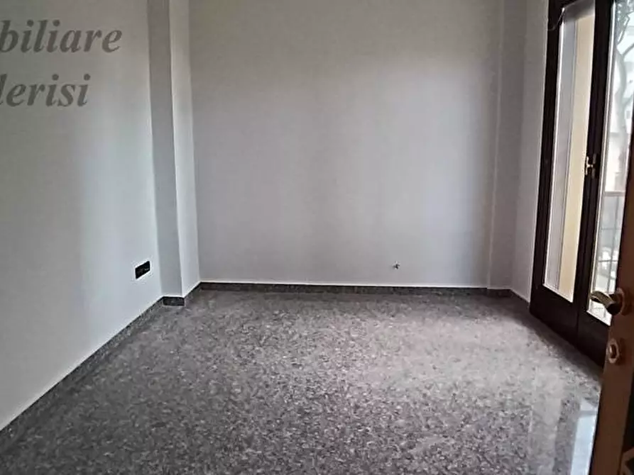 Immagine 7 di Ufficio in vendita  in Via Mario Curzi a San Benedetto Del Tronto