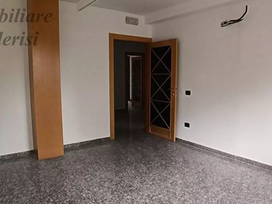 Immagine 16 di Ufficio in vendita  in Via Mario Curzi a San Benedetto Del Tronto