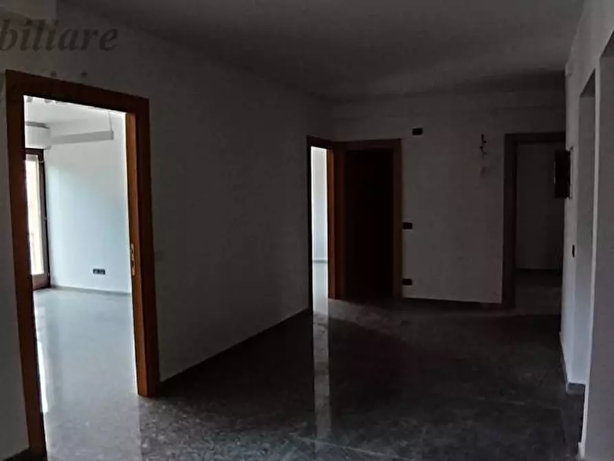 Immagine 18 di Ufficio in vendita  in Via Mario Curzi a San Benedetto Del Tronto