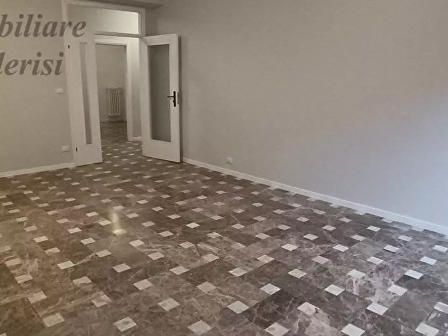 Immagine 3 di Appartamento in vendita  in Via Spinozzi a San Benedetto Del Tronto