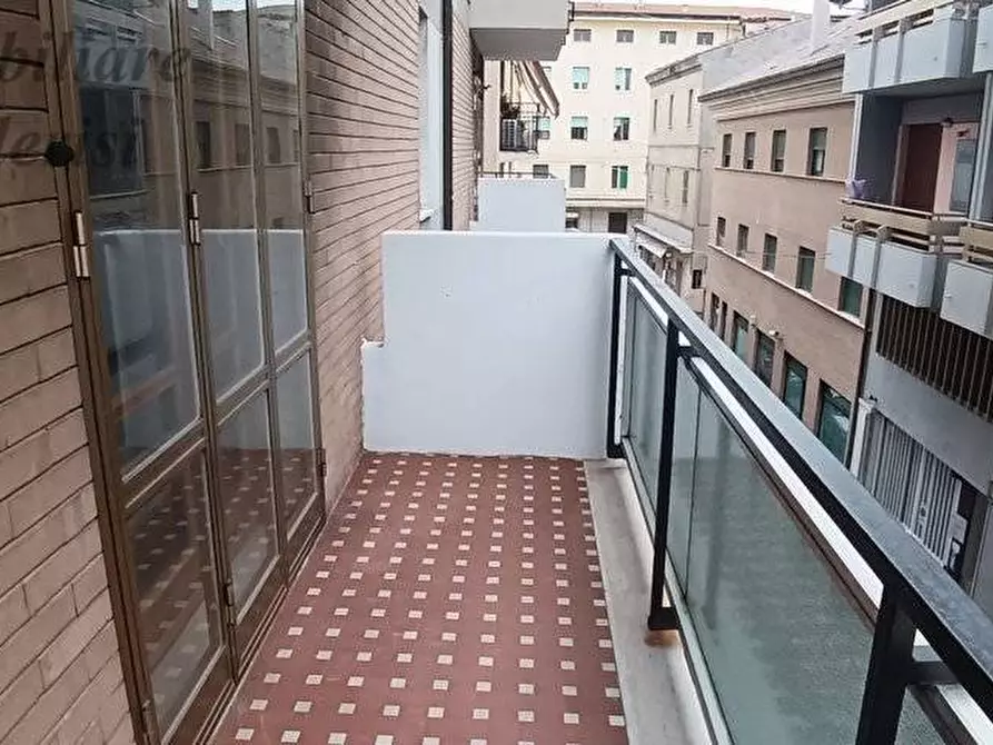 Immagine 5 di Appartamento in vendita  in Via Spinozzi a San Benedetto Del Tronto