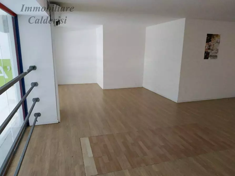 Immagine 7 di Locale commerciale in affitto  in Viale De Gasperi a San Benedetto Del Tronto