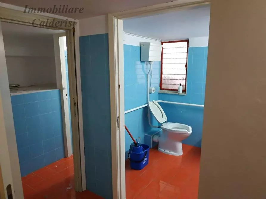 Immagine 20 di Locale commerciale in affitto  in Viale De Gasperi a San Benedetto Del Tronto