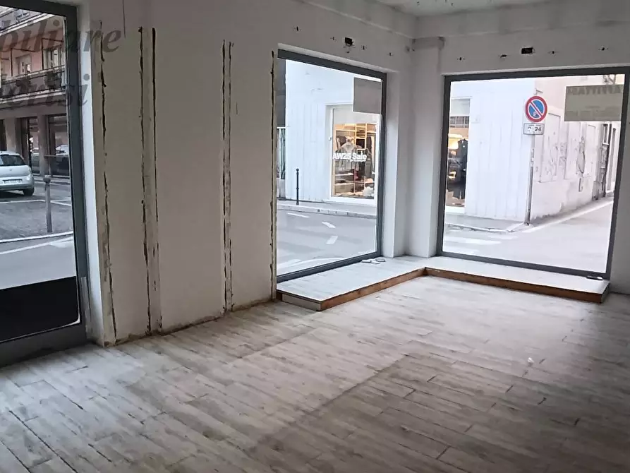 Immagine 3 di Locale commerciale in affitto  in Via Galilei a San Benedetto Del Tronto