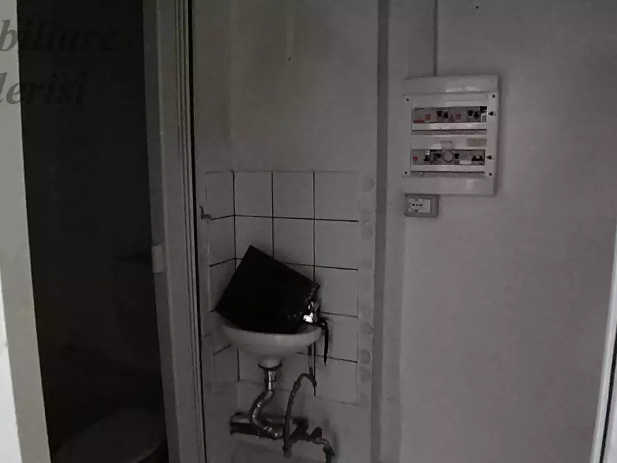 Immagine 4 di Locale commerciale in affitto  in Via Galilei a San Benedetto Del Tronto