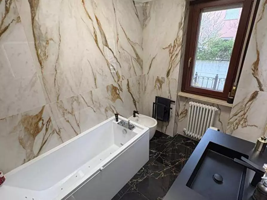 Immagine 6 di Appartamento in vendita  in Via Livatino a Acquaviva Picena