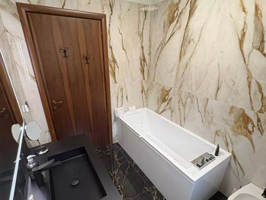 Immagine 7 di Appartamento in vendita  in Via Livatino a Acquaviva Picena