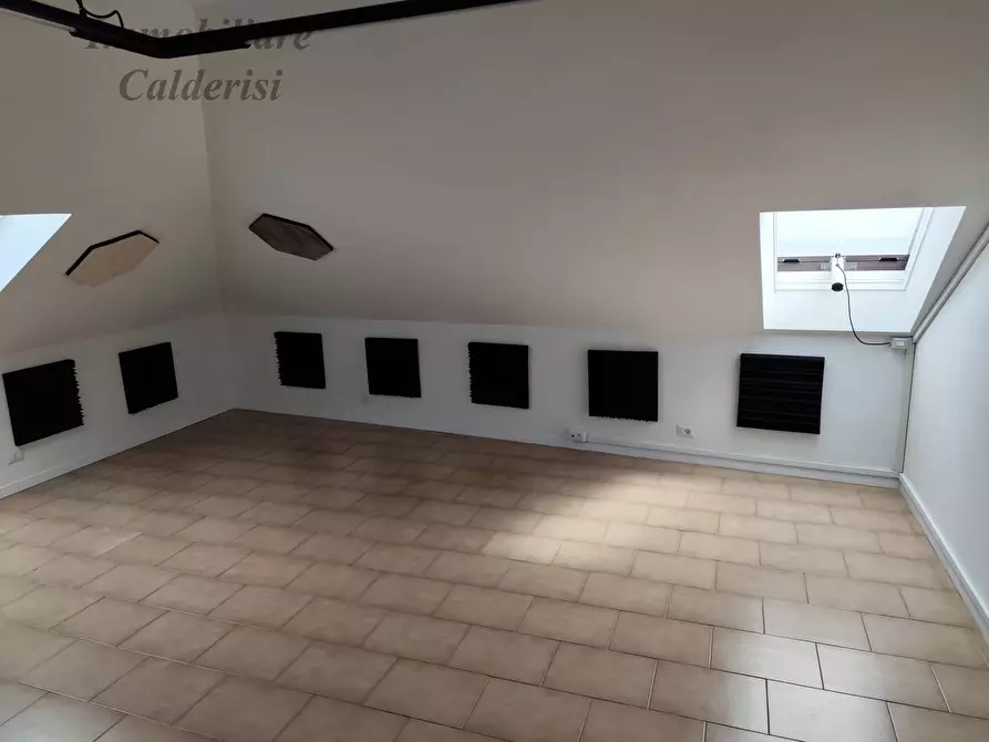 Immagine 1 di Ufficio in affitto  in Via Mattei a San Benedetto Del Tronto