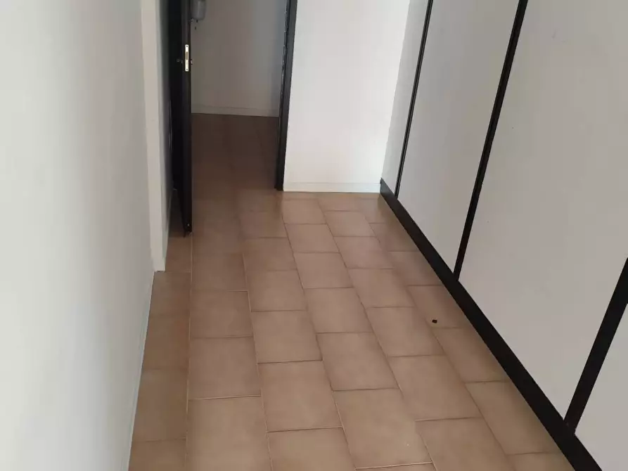 Immagine 6 di Ufficio in affitto  in Via Mattei a San Benedetto Del Tronto