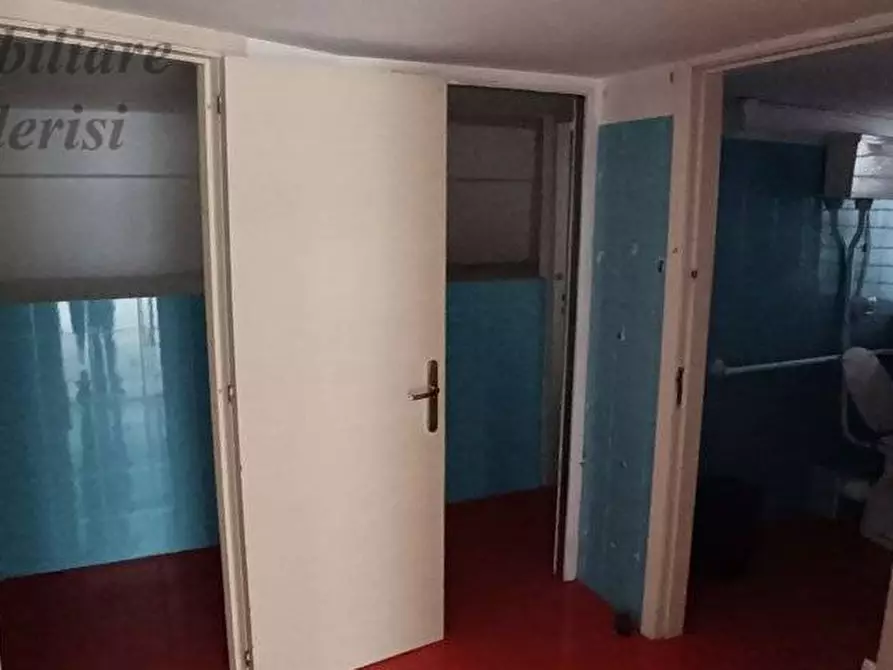 Immagine 38 di Locale commerciale in affitto  in Viale De Gasperi a San Benedetto Del Tronto